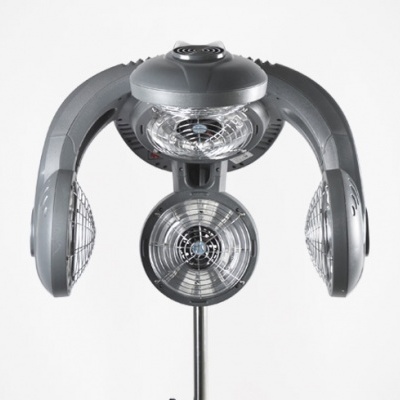 Aparelho cinzento para tratamento capilar com três secadores circulares