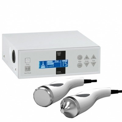 Equipamento eletrónico branco com ecrã digital e peças manuais metálicas