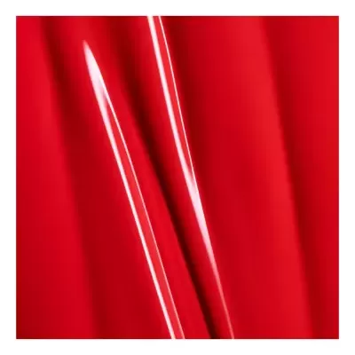 Tecido vermelho brilhante com dobras