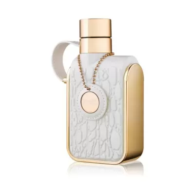 Frasco de perfume branco com textura gravada e detalhes dourados