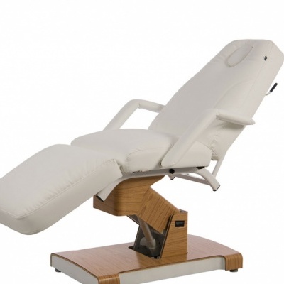 Cadeira reclinável branca para massagem com base em madeira