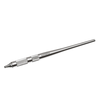 Ferramenta metálica prateada com textura estriada e gravação ESTG7