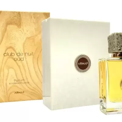 Perfume Club de Nuit Oud com frasco e embalagens distintas