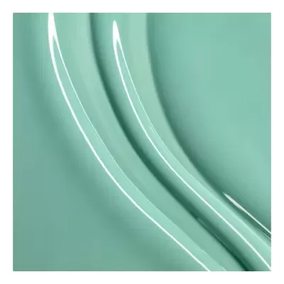 Superfície verde-água lisa brilhante com ondas curvas