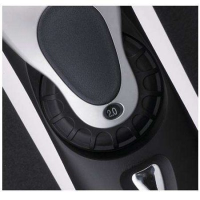 Pedal preto e cinzento com número 2.0