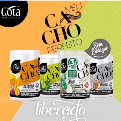 Quatro frascos do produto 'Meu Cachos Perfeito' da Gota Dourada com rótulos coloridos e destaque para 'Sem Enxágue' e 'liberado'