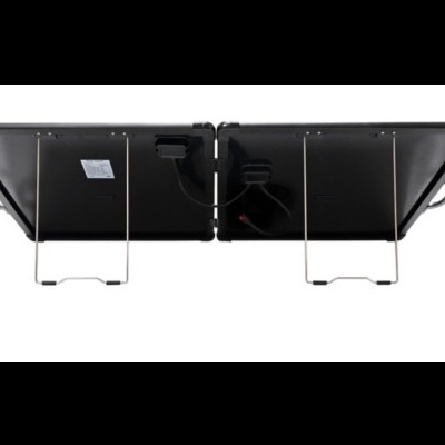 Painel solar portátil preto com suporte metálico e alças