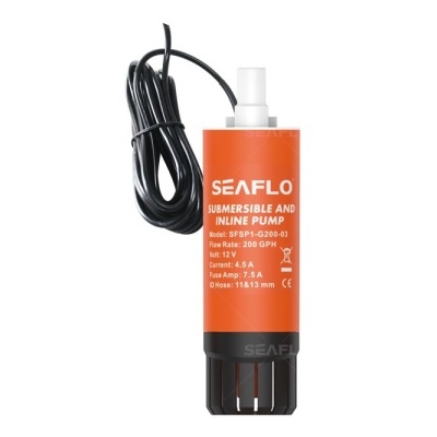 Bomba submersível SEAFLO laranja e preta com cabo elétrico