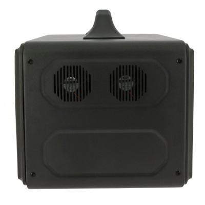 Alto-falante portátil preto com alça integrada e difusores de som