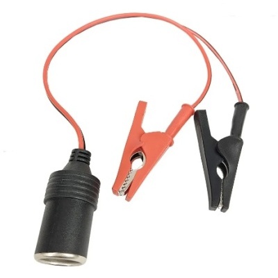 Cabo adaptador com conector de isqueiro e pinças jacaré vermelha e preta