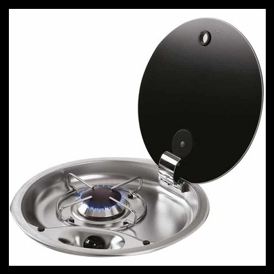 Fogão portátil de inox com tampa preta aberta e chama azul