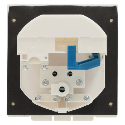 Conector elétrico quadrado com alavanca azul sobre base preta