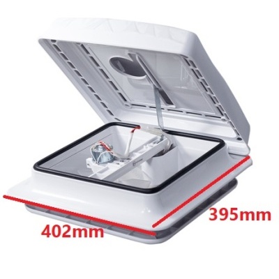 Tampa de ventilação de tejadilho para veículo com janela transparente e mecanismo de abertura