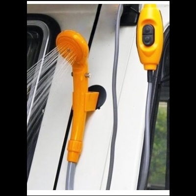 Chuveiro portátil amarelo com suporte e botão de controlo elétrico amarelo