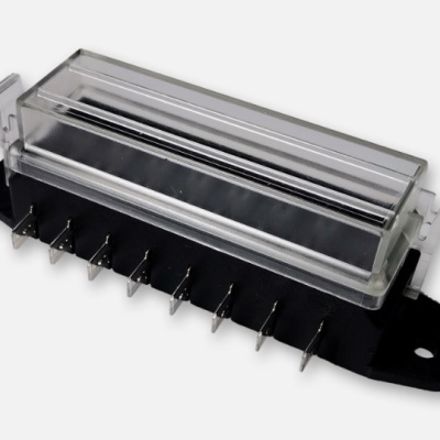 Módulo elétrico com conector preto e cobertura transparente