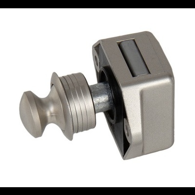 Fecho de porta metálico prateado fosco com botão redondo em fundo branco