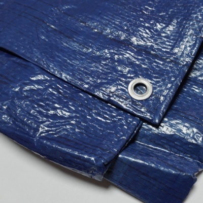 Lona azul resistente com ilhó metálico
