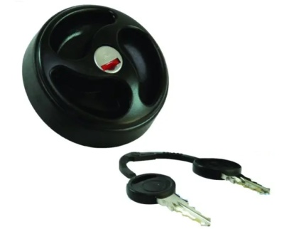 Tampa de depósito de combustível preta com chaves