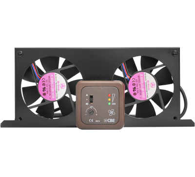 Ventilador duplo preto com autocolantes rosas e painel central com botões e LEDs