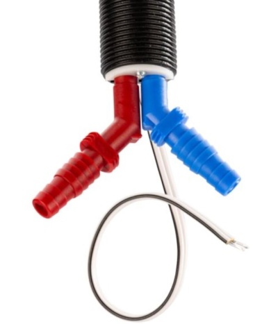 Conector elétrico com pontas vermelha e azul e cabo preto e branco