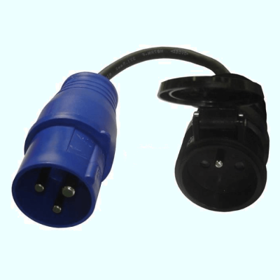 Adaptador de tomada azul e preto com cabo curto