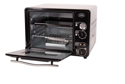 Forno elétrico preto e branco com porta aberta e painel de controlo