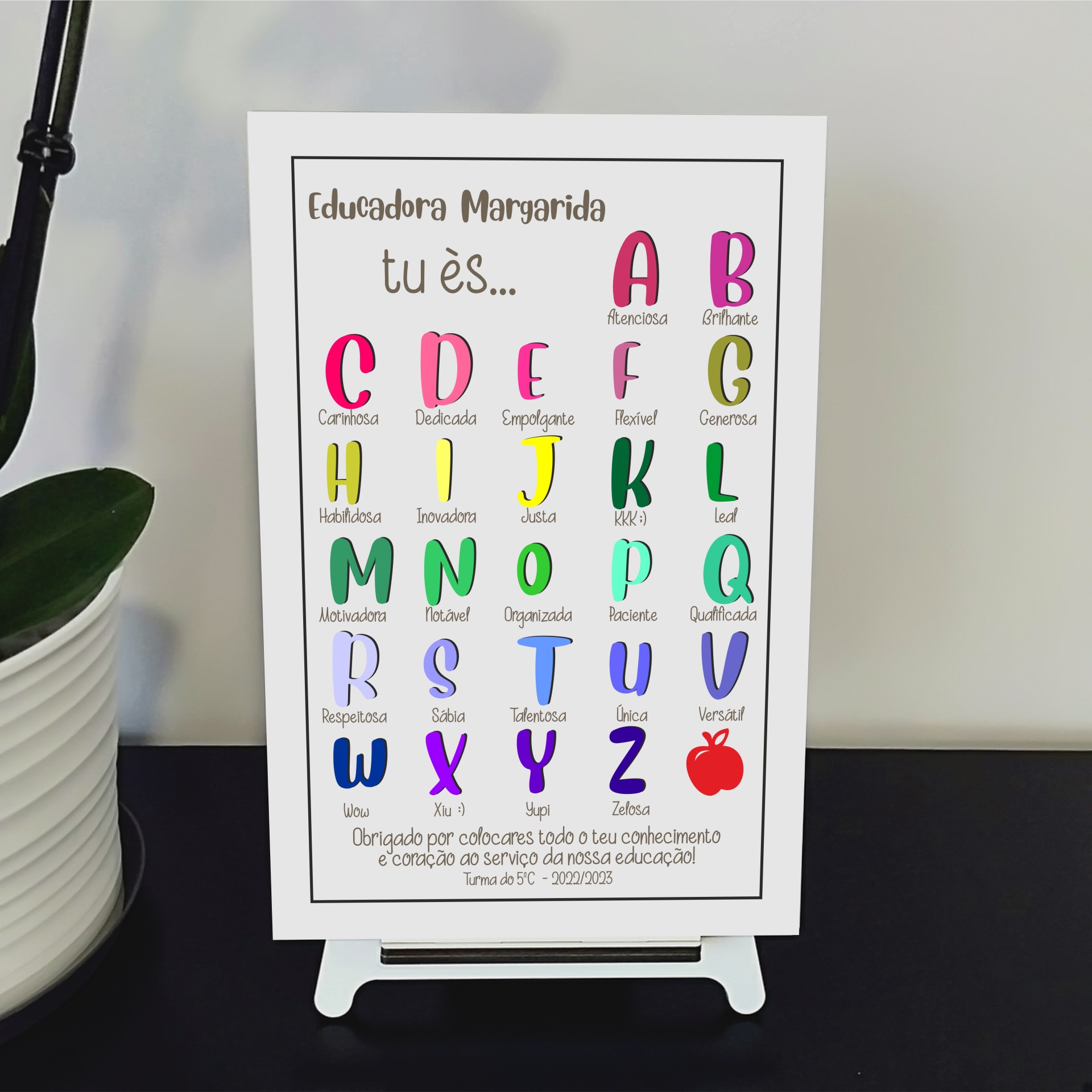 Quadro "Adjectivos", Professores e Educadores Póster colorido com letras e palavras de agradecimento a uma educadora, em suporte branco