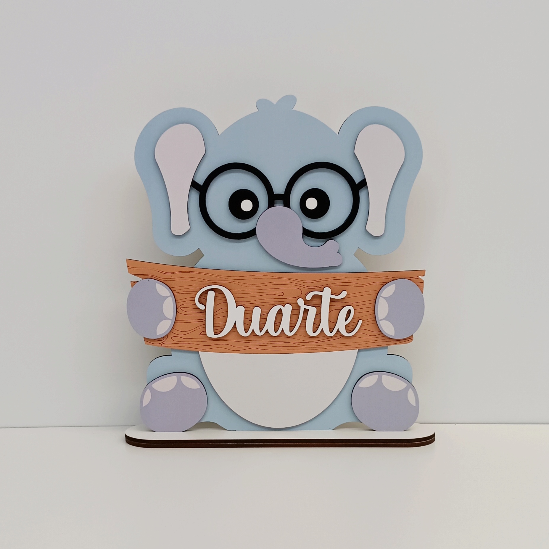 Placa de Quarto Personalizada com Nome - Elefante Decoração de elefante azul com placa de madeira Duarte