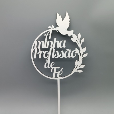 Decoração em MDF branco com texto A minha Profissão de Fé e ornamentos de folhas e pomba