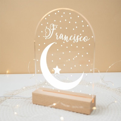 Luminária acrílica com texto Francisco e decoração lunar