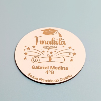 Placa redonda gravada a laser para finalista escolar