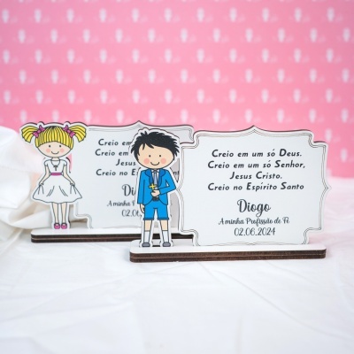 Cartões decorativos de crianças com texto religioso em português e fundo rosa