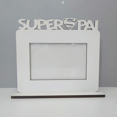 Moldura branca SUPER PAI com símbolo do Super-Homem