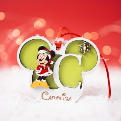 Enfeite de Natal em forma cabeça rato com Minnie vestida de Pai Natal e nome Carolina na base