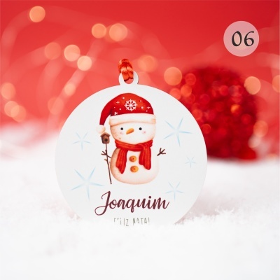 Etiqueta de Natal com boneco de neve e texto Joaquim FELIZ NATAL