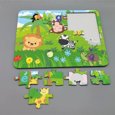 Puzzle infantil com desenhos de animais e paisagem colorida