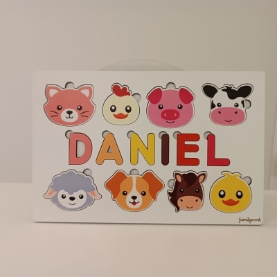 Cartão com puzzle de animais e nome Daniel