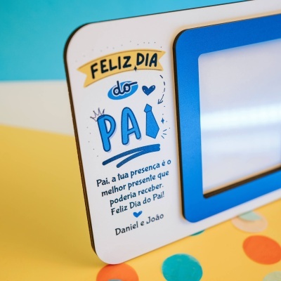 Frame para fotografia com texto Feliz Dia dos Pai e moldura azul