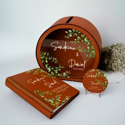 Conjunto de convites de casamento personalizados com nomes e data em caixa redonda castanha