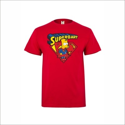 Camisola vermelha com estampa colorida do Bart Simpson como Super-Homem com texto SUPERBART