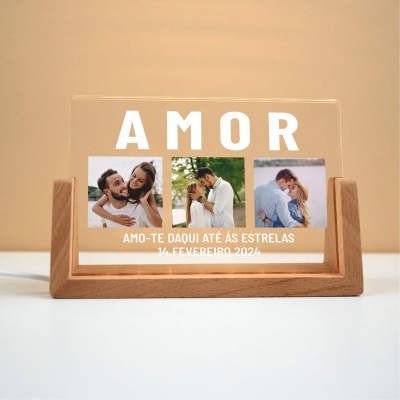 Expositor acrílico com fotos de casais e texto AMOR