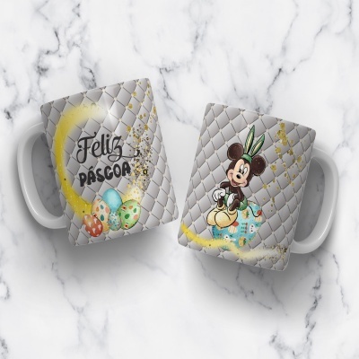 chávenas cinzentas com padrão de diamantes, texto Feliz Páscoa e ilustração de rato com ovos de Páscoa