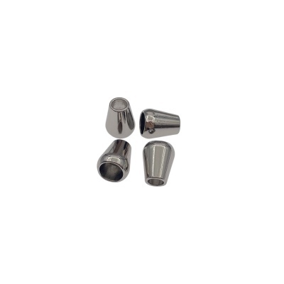 Quatro ponteiras metálicas cromadas cilíndricas