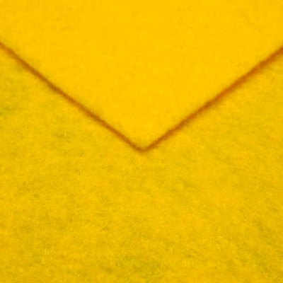 Tecido amarelo felpudo com textura macia