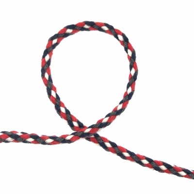 Cordão trançado vermelho, branco e preto sobre fundo branco