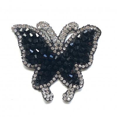 Aplicação decorativa borboleta com pedras pretas e cristais prateados