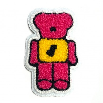 Patch de ursinho em lã rosa e amarelo com borda branca