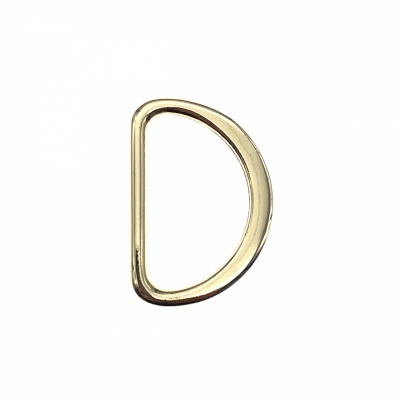 Argola metálica dourada em forma de D