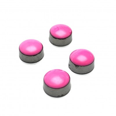 Quatro botões redondos rosa com base preta