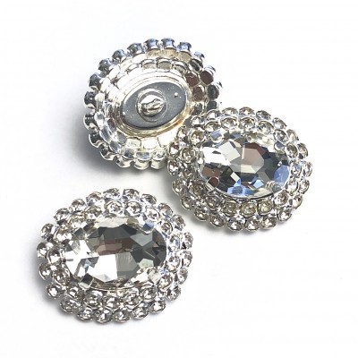 Botões decorativos redondos com pedras prateadas e borda dupla de pedras menores